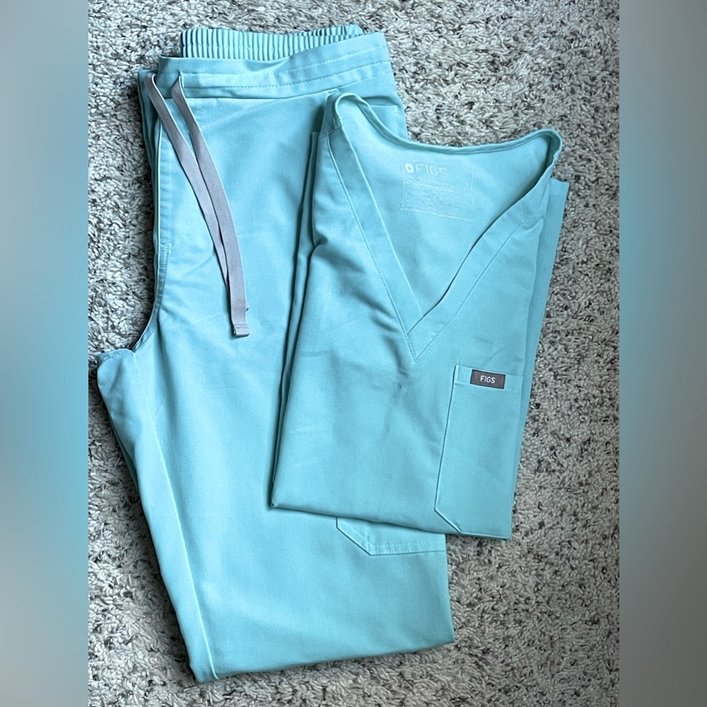 FIGS AQUA SCRUB SET —Women